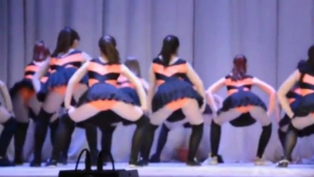 Следственный комитет России взялся за скандальный танец школьниц