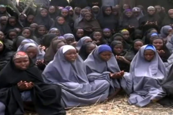 В Нигерии похищенных женщин и девушек заставляли участвовать в атаках "Боко Харам" - правозащитники