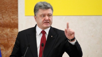 Порошенко: После новой атаки на Украину будет военное положение