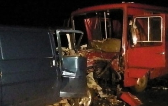 Автобус с демобилизованными разбился под Полтавой: двое погибших