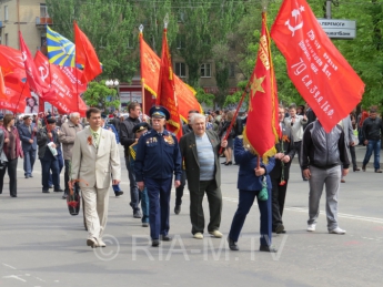 Коммунисты  с афганцами собираются объединиться в  марше по городу 9 мая?