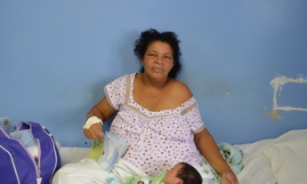 В Бразилии женщина в 51 год родила 21-го ребенка (фото)
