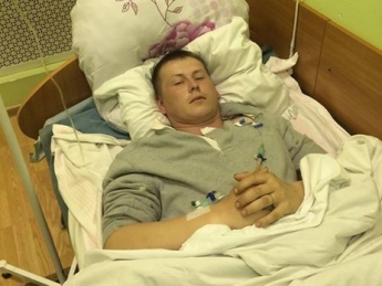 Российский консул встретился в киевском госпитале с задержанными спецназовцами РФ