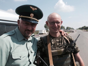 Двойник Арсения Яценюка служит в зоне АТО (фото)