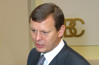 Клюев заявляет, что Регламентный комитет передал Гройсману представление о лишении его неприкосновенности
