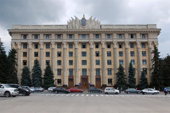 Горсовет Харькова попросит парламент отсрочить исполнение закона о декоммунизации