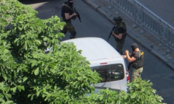 МВД: Задержанные в ходе спецоперации в Киеве подозреваются в организации конверцентра на 1,5 млрд грн (фото)