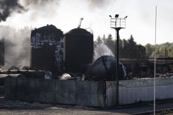 Угрозы новых взрывов и возгораний на нефтебазе под Киевом нет, - ГосЧС