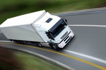 Погранслужба РФ: Движение грузовиков из материковой Украины в Крым возобновилось