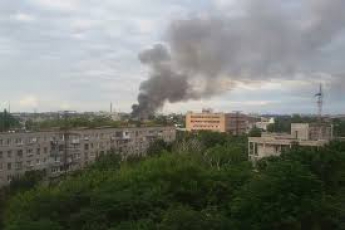 В Харькове в результате пожара на СТО пострадал один человек, сгорели семь авто, - ГосЧС (фото)