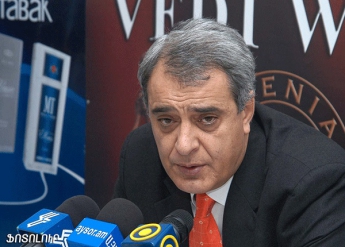 Активность полицейских и протестующих в Ереване спала, - экс-министр нацбезопасности Армении