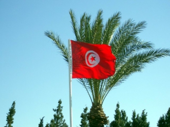В Тунисе из-за теракта объявлено чрезвычайное положение, - источник