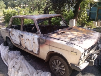 В селе коктейлем Молотова сожгли автомобиль (фото)