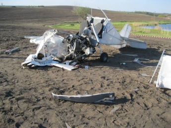 В США истребитель столкнулся с легкомоторным самолетом; есть погибшие