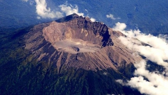 В Индонезии из-за извержения вулкана закрыли 5 аэропортов