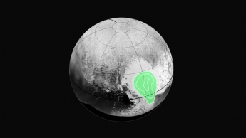 Ученые NASA обнаружили на Плутоне толстый слой атмосферы (фото, видео)