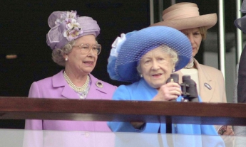 Британский таблоид опубликовал кадры с нацистским приветствием юной королевы Елизаветы II (фото)