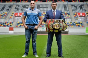 Бокс: На бой Кличко - Фьюри за три часа продано 18 тысяч билетов