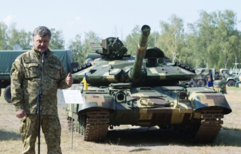 К месту боевого столкновения в Новоласпе прибыло руководство АТО, - Порошенко