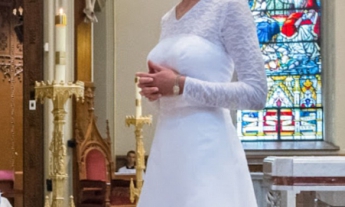 В США учительница вышла замуж за Иисуса Христа (фото)