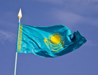 В Казахстане из-за обвала тенге закрылись пункты обмена валюты