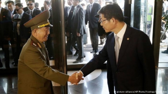 Переговоры между Южной Кореей и КНДР приостановлены