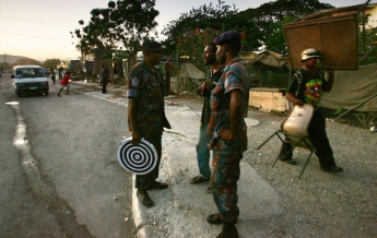 Полицейские Папуа-Новой Гвинеи арестовали 54 деревенских жителей по обвинению в каннибализме