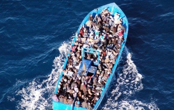 В Средиземном море возле Италии погибли 50 мигрантов
