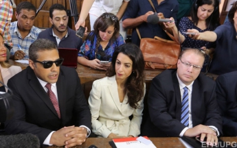Журналистов "Аль-Джазира" приговорили в Египте к тюремному заключению; в США выразили разочарование