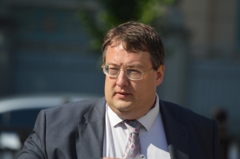 А.Геращенко рассказал, почему В.Муженко обвинил МВД в Иловайской трагедии
