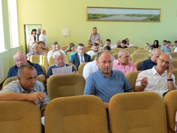 Депутаты-регионалы массово переходят в «Наш край»