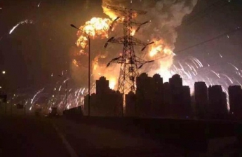 На химическом заводе в Китае прогремел мощный взрыв (видео)