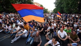 В центре Еревана возобновился митинг против повышения тарифов