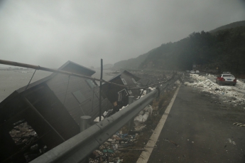 В Японии из-за угрозы разлива рек жители Сидзуоки получили рекомендации об эвакуации