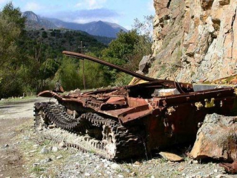 В Нагорном Карабахе погибло 5 военных