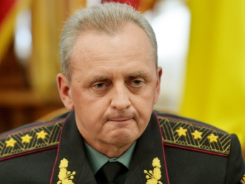 Муженко заявил, что не верит в отвод русских войск с Донбасса