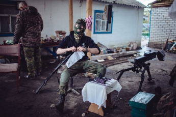 Из-за низкого уровня финансирования боевики "ДНР" распродают оружие, - пресс-центр АТО