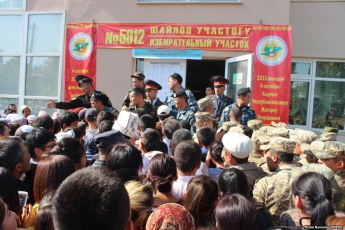 Выборы в Киргизии: Поступают сообщения о массовых фальсификациях
