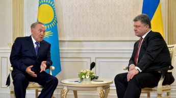 Порошенко и Назарбаев договорились о сотрудничестве в сферах энергетики и космоса