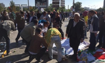 В Анкаре два мощных взрыва привели к десяткам жертв и пострадавших (фото)