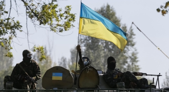 Украинским военным в 2015 г. выплатили более 70 млн грн вознаграждения, - Яценюк