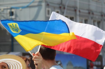Стало известно, сколько разрешений на проживание в Польше выдано украинцам с начала года