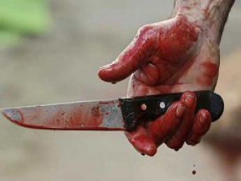 Милиция установила личность женщины, которая набросилась с ножом на священника