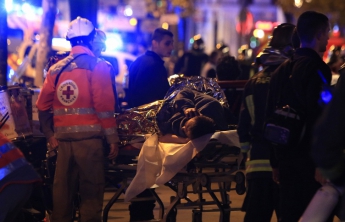 Теракты в Париже: Жертвами атак боевиков стали около 150 человек