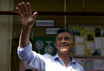 В Аргентине кандидат от оппозиции Маурицио Макри победил на выборах президента