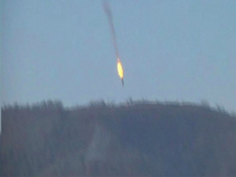Один из пилотов сбитого российского Су-24 погиб, - журналист CNN