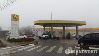 В Крыму заморозили цены на бензин и дизельное топливо, - источник