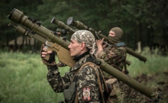 Боевики обстреляли украинских военных 14 раз на донецком, артемовском и мариупольском направлениях, - пресс-центр