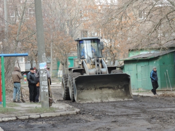 Из-за ремонта дороги закрыт проезд по ул. Крупской (фото)