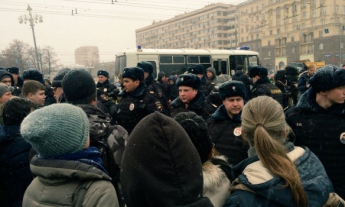 В Москве оппозиция проводит "Марш перемен", уже есть задержанные, - корреспондент (фото, видео)